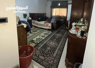  3 بيت للبيع المستعجل يمكن دفع دفعه اولى والباقي اقساط