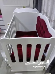  2 تخت اطفال خشب ثقيل زان ولاتيه بحاله الوكالة للبيع