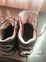  4 حذائين سيفتي واحد منهم سيفتي شوز جديد غير مستعمل والاخر مستعمل للعمل استعمال خفيف الموقع عمان الاردن