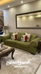  2 طقم كنب مستعمل بحالة جيدة جدا للبيع بسعر مغري  طقم تركي موديل سنة الماضية