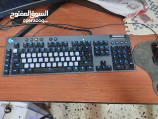 10 شاشة أسوس HD مع سماعات بسعر حرق وفي أغراض أخرى للبيع