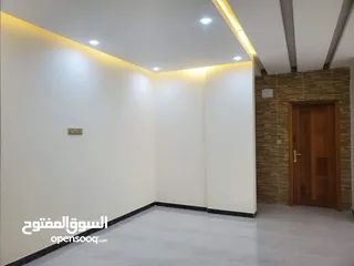  3 عماره ملكيه في بيت بوس خلف الجامعه اللبنانيه للبيع بسعر مناسب