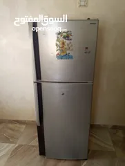  1 ثلاجه للبيع  مستعمله