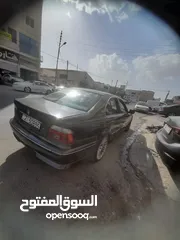  5 البيع BMW 520 بحاله جيده جدا .