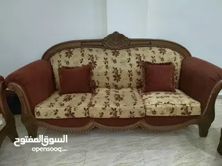  6 كنب ضيوف تفصيل خشب زان مستعمل بحالة شبه جديدة خامة ممتازة وتصميم فخم - مريح وألوان جميلة  - لا يفوتك