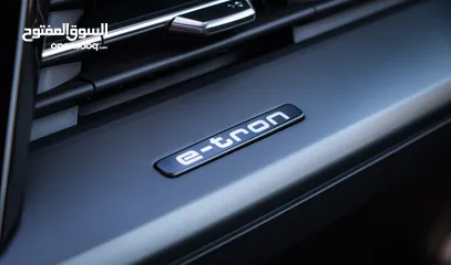  16 AUDI Q5 40 e-TRON  2022
