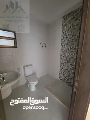  10 شقة فارغة للايجار في ابو نصير