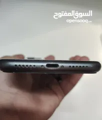  6 IPHONE 11 128 GB  بحالة الوكالة