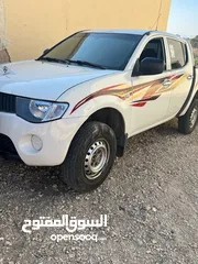  12 l200 موديل  2009 فحص كامل مالك ثاني من الحره ماشيه 226 الف