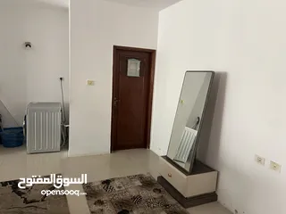  9 شقه واسعه مفروشة للبيع - حي المصايف