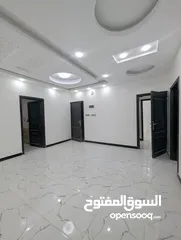  5 عمارة فاخرة للايجار بالكامل في الاصبحي بسعر مناسب جداً