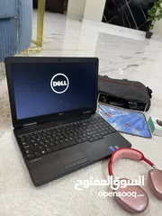  6 لابتوب حجم كبير كامل 149 Core i5 بحالة لجديد RAM 8.00 HARD 256SSD