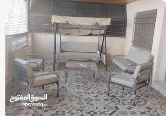  15 اطقم مودرن للحدائق حديد و راتان ومراجيح ثلاثية و عش البلبل وطاولات سفرة من الحديد الصلب