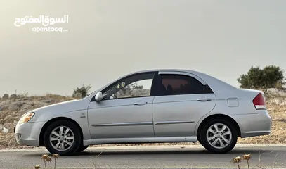 10 سيراتو 1600 بنزين اوتومات سيارة بيتية ممتازة يد ثانية عداد 155 الف km