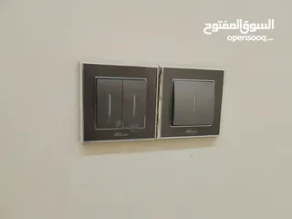  7 فني كهربائي