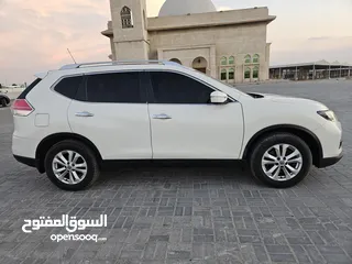  2 Nissan x trail model 2015 gcc full auto good condition very nice car everything perfect