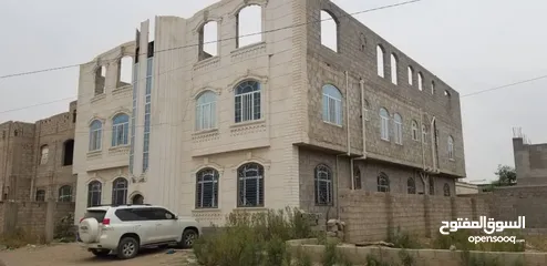  3 عماره للبيع. عمل شخصي. مكونه من اربع شقق كبار