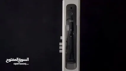  2 قفل الباب الذكي smart door lock