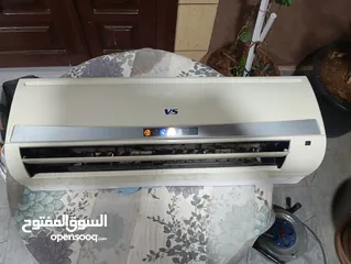  4 مكيف 1طن بحالة جيدة جدا للبيع
