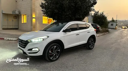  7 هيونداي توسان 2018  فل الفل مسكررر اضافات بحالة الوكاله