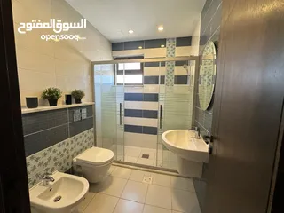  14 شقة مفروشة للايجار في الدوار الرابع ( Property 38132 ) سنوي فقط