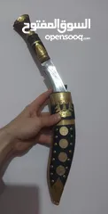  11 شبريه نيبال  طول 30سم تقريبا وزنها ممتاز                              ..........