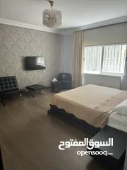  14 شقة ارضية طابقية بمساحة 399 متر2