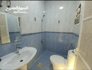  6 للإيجار شقة عائلية ثلاث غرف في صحار فلج القبائل حارة الشيخ