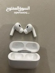  6 AirPods Pro