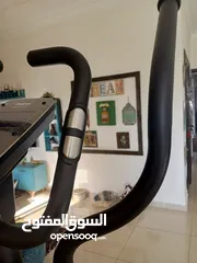  7 جهاز رياضي ( Reebok ) اصلي من الشركة نفسها بسعر مناسب وجودة مناسبة