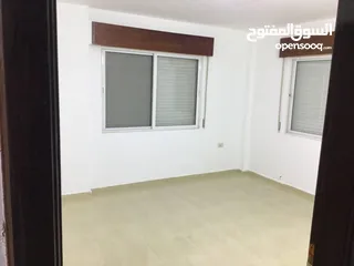  8 المكان بلحصن