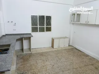  4 بيت . شقه  منزل  لايجار _الزرقاء _وادي الحجر _خلف مسجد اصحاب الرسول_________