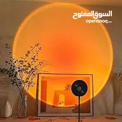  4 برجكتور  منظر  ديكور اضاءه انعكاس  ضوء غروب الشمس او القمر على الجدران و التبديل الى 6 الوان مختلفه