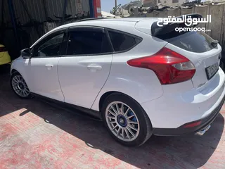  1 فورد فوكس جميع الإضافات