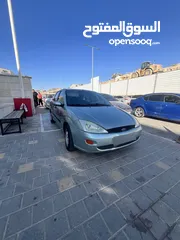  1 فورد فوكس موديل 2001