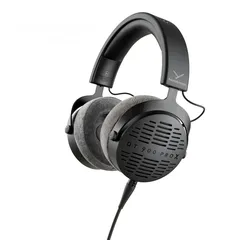  2 Beyerdynamic Dt 900 pro x headphones