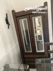  5 كنب جلوس مستعمل نضيف وغرفة سفرة للبيع