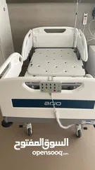  1 سرير طبي كهربائي جديد
