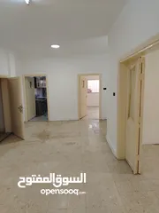  8 شقه للايجار