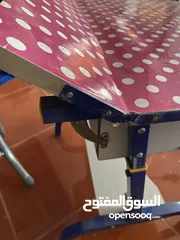  6 مكتب أطفال ذكي متعدد الاستخدامات بسطح طاولة قابل للإمالة ومساحة واسعة لتنظيم الكتب والدفاتر