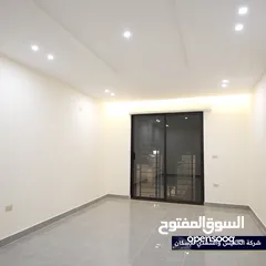  3 شقه طابق اول للبيع بسعر مميز بأفضل موقع في مرج الحمام