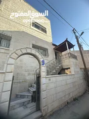  2 منزل دوبلكس مستقل للبيع -لقطة [ابو عليا ] نظيف ومرتب  منطقة سكنية هادئة  كوشان مستقل  على  ارض 206 م