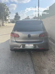  5 قولف  1600 بنزين اتومات مطقمه آر