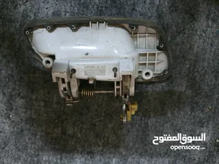  9 قطع متفرقة لسيارة اكس دي موديل 2001