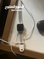  3 Apple Watch SE Nike edition