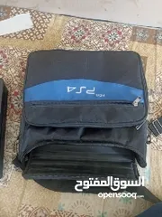  3 ps4 with 2 controllers and 4 games