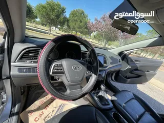  4 هيونداي اڤانتي AD 2017