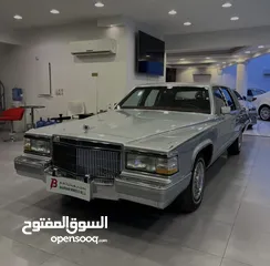  1 Cadillac Brougham D’Elegance Sedan 1991 Mint condition only 53,000 KM driven