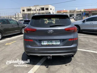  6 hyundai tucson