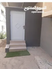  3 شقه ارضيه  للبيع